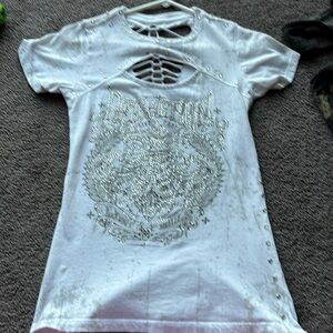 Women’s bling affliction Tshirt size medium